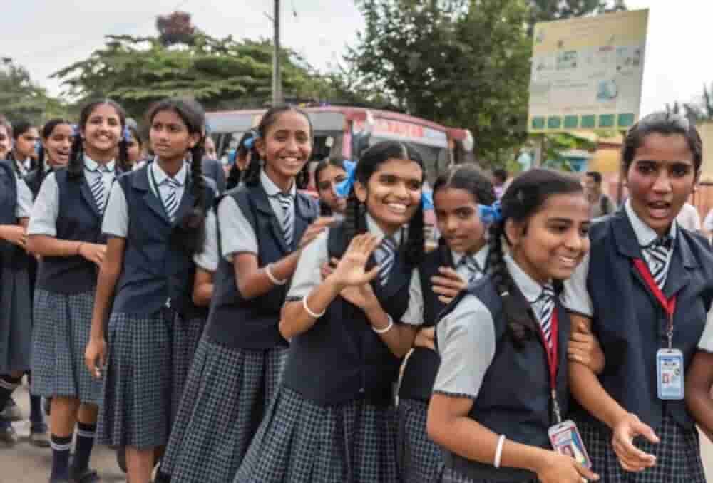 Reintroduction of lessons on Bhagat Singh, Narayana Guru and Periyar confirmed : Final copy of textbooks for Karnataka class 10 out