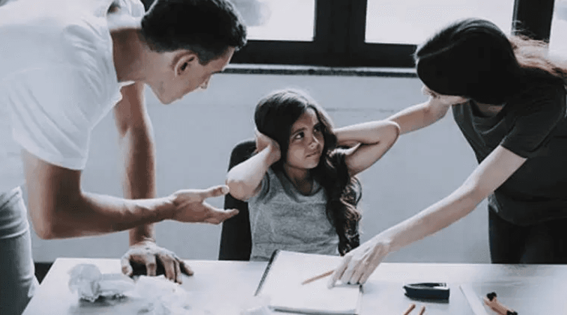 Contemporary Parenting Is ‘Damaging’ And We’re Failing Our Kids, Says This Author