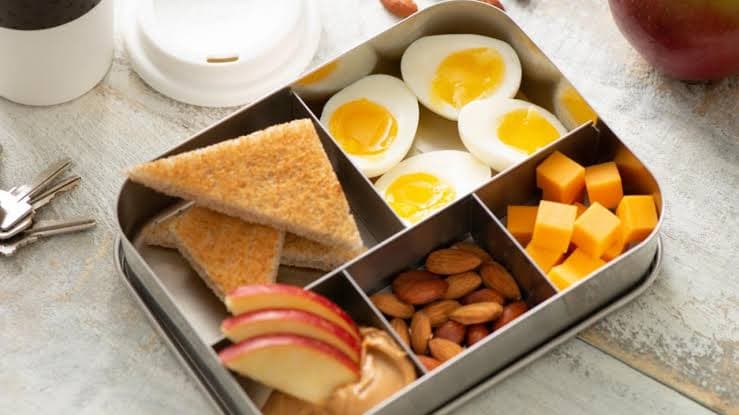 Kids Who Eat Regular Breakfast Score Better: Study