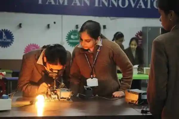 Om Shanti Senior Secondary School Gallery