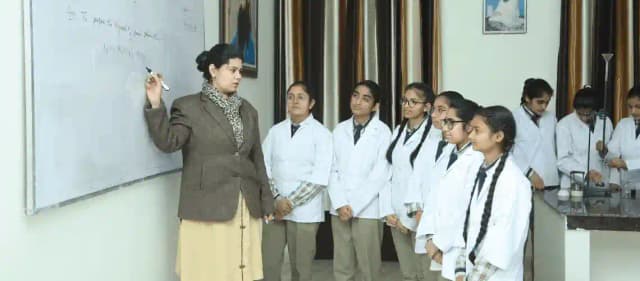 Shah Satnam Ji Girls School Gallery