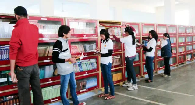 Puran Murti Global School Gallery