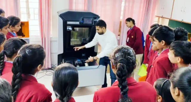 Puran Murti Global School Gallery