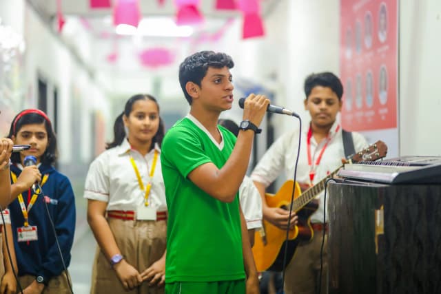 Radcliffe School Gallery