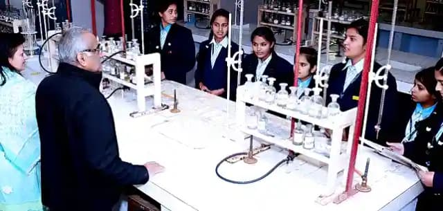 Piramal Girls Senior Secondary School Gallery