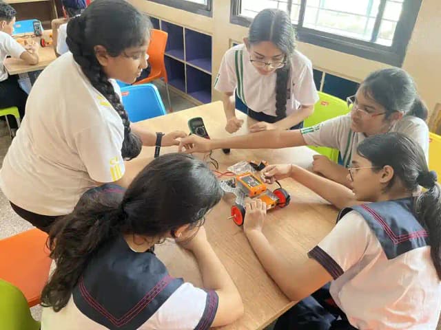 Choithram International Gallery