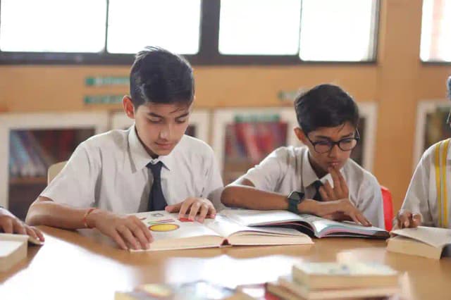 Choithram International Gallery