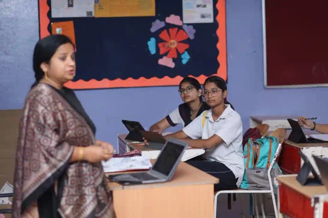 Choithram International Gallery