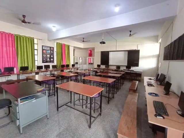 DAV Public School Gallery