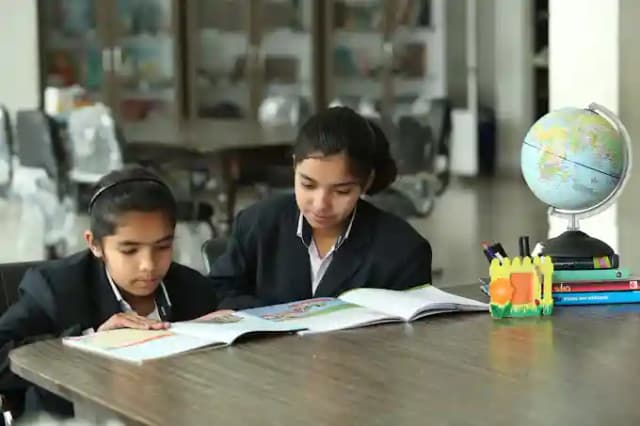 Stanford International School Gallery