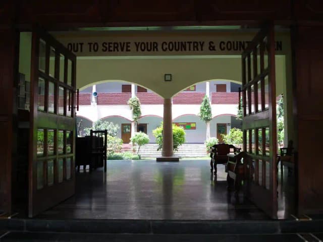 Hillwoods Academy Gallery