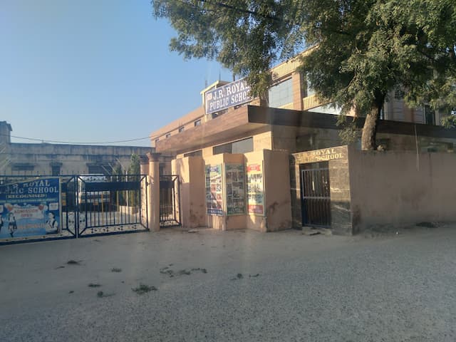 JR Royal Public School Gallery