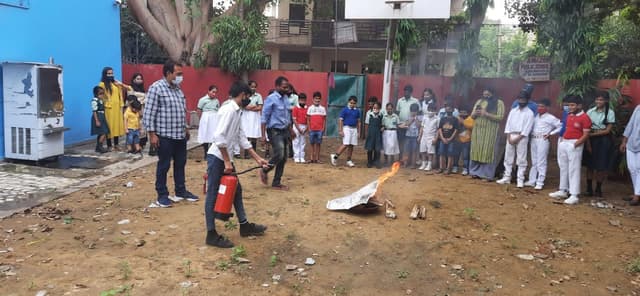 Amazon Public Sr. Sec.School Gallery