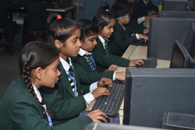 St. Paul's School Gallery