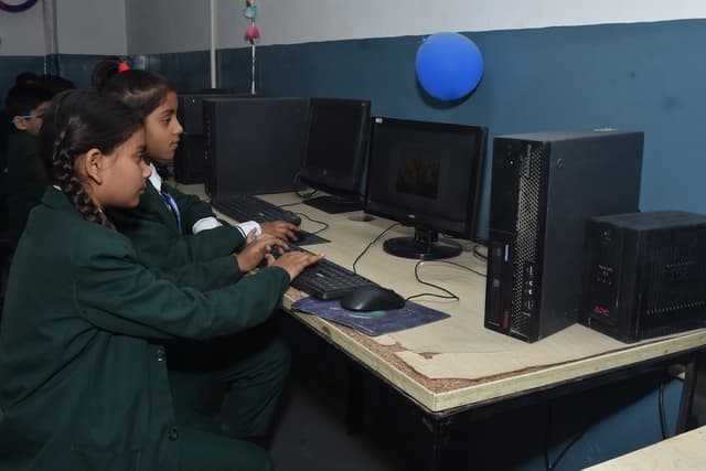 St. Paul's School Gallery