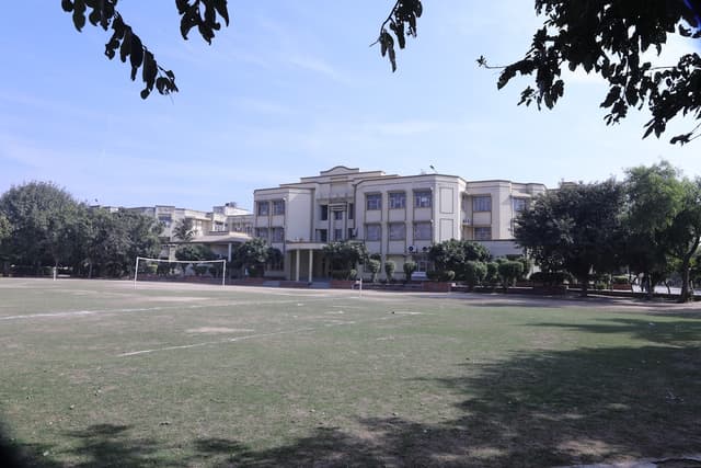 Shri S.N. Sidheshwar Senior Secondary Public School Gallery