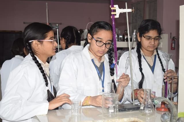 Rockford Convent High School Gallery