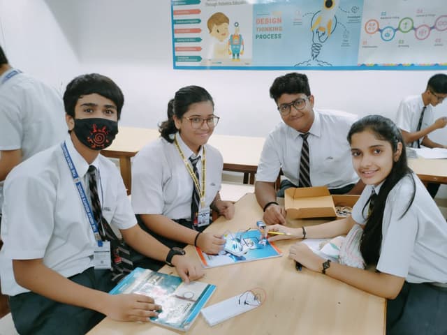 The Indian Heights School Gallery