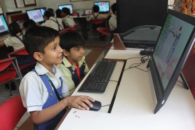 DLF Public School Gallery