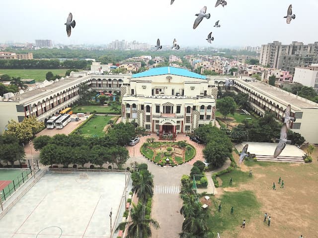 DLF Public School Gallery