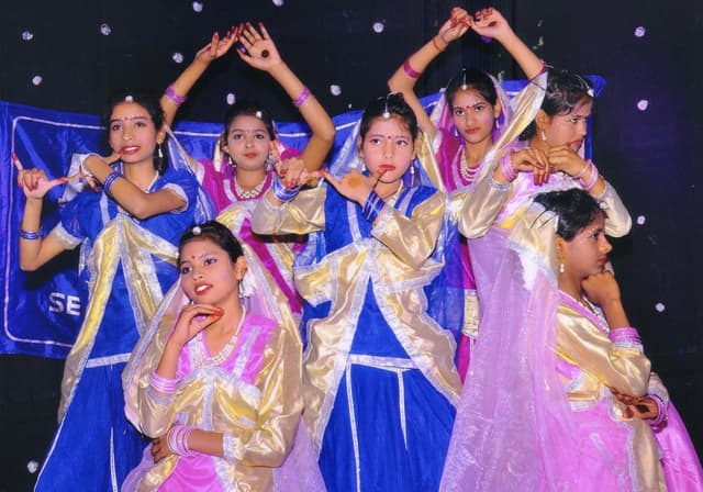 Modern School Gallery