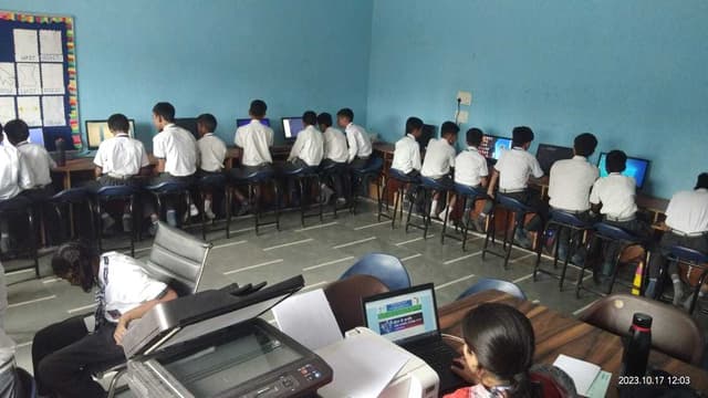 M.L. Public School Gallery