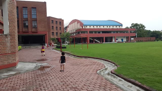 Cambridge School Gallery