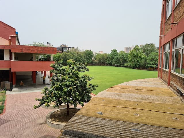 Cambridge School Gallery