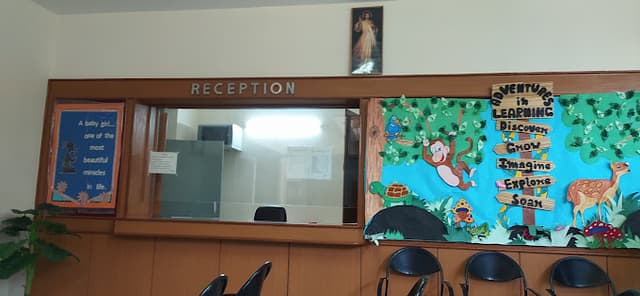 Holy Child School Gallery