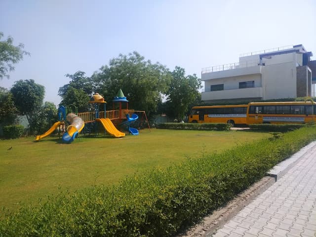 Paras Public School Gallery