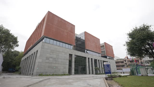 Academic Heights World School Gallery