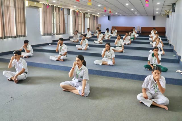 Delhi World Public School Gallery