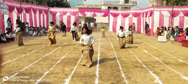 Brainiac Modern School Gallery