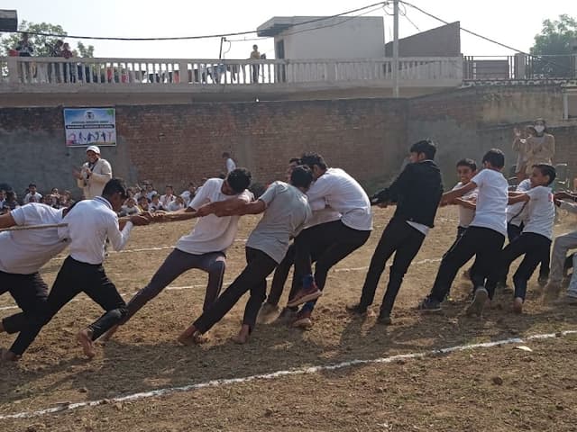 Brainiac Modern School Gallery