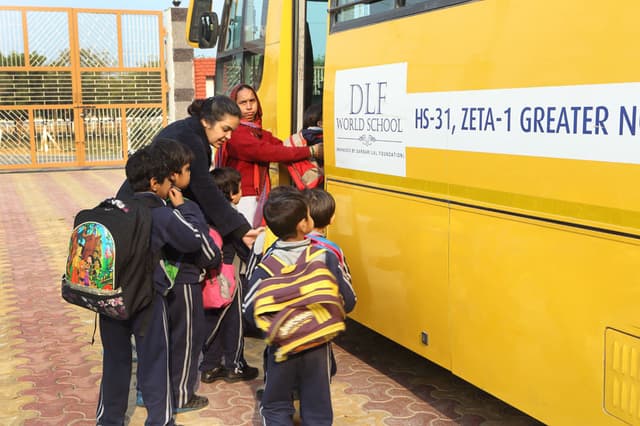 Darbari Lal Foundation World School Gallery