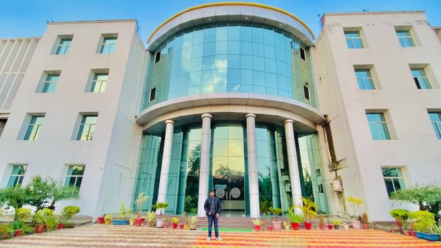 HL International School Gallery