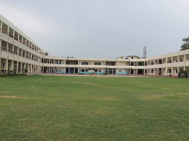 Platinum Valley International School Gallery