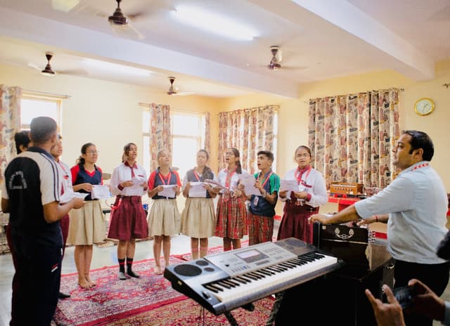 Queen Global International School Gallery