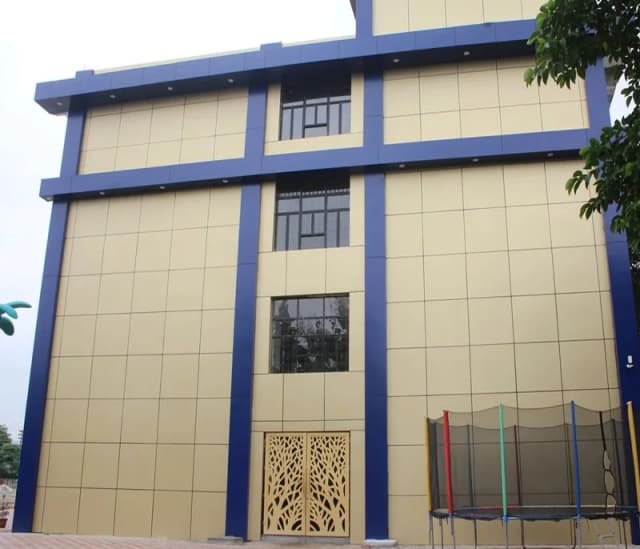 Iris Crown School Gallery