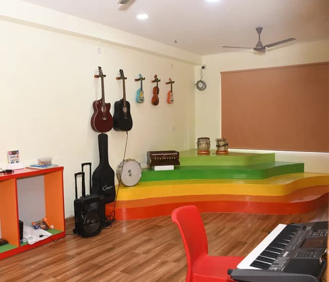 Iris Crown School Gallery