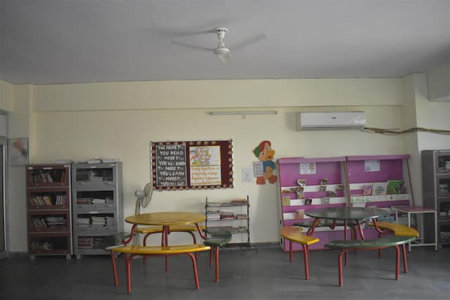 SJ International School
 Gallery