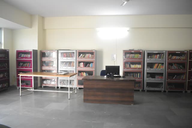 SJ International School
 Gallery