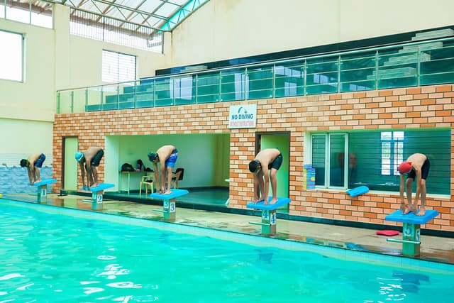 Reqelford International School Gallery