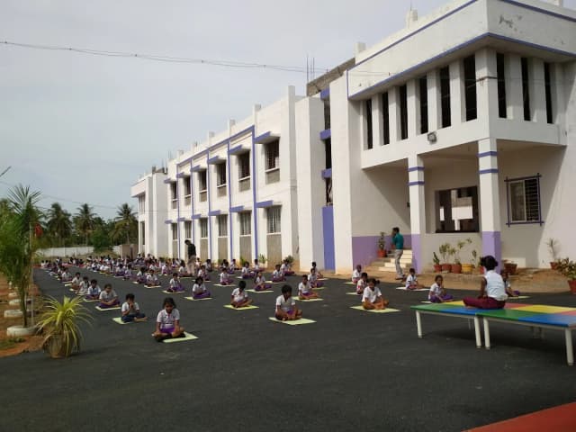 The Chola International School Gallery