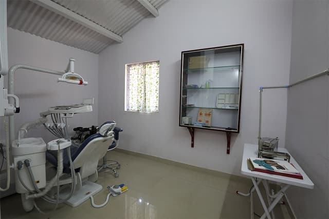 The Laidlaw Memorial School And Junior College Gallery