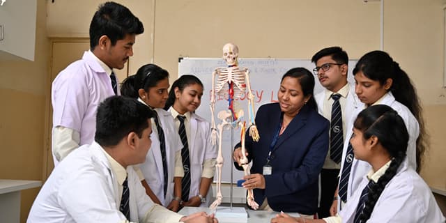 Silver Crest Junior College Gallery