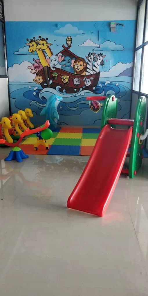 Sanford International School Gallery