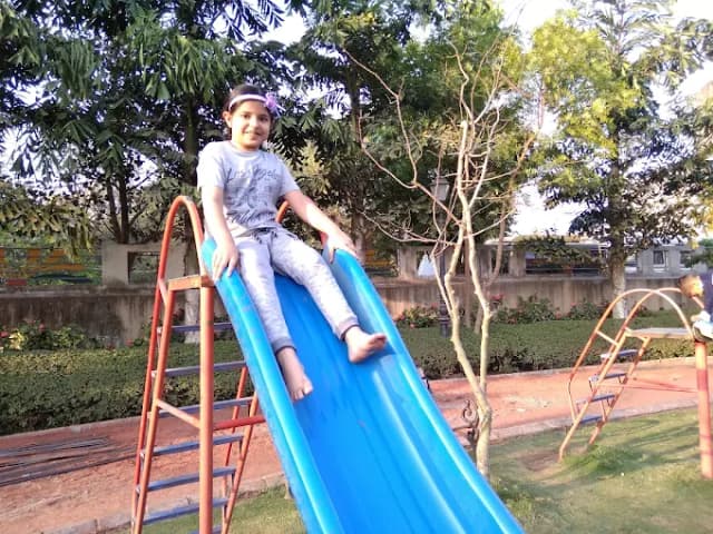 Crimson Anisha Global School Gallery