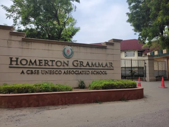 Homerton Grammar School Gallery