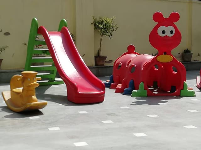 Kanossa Convent School Gallery